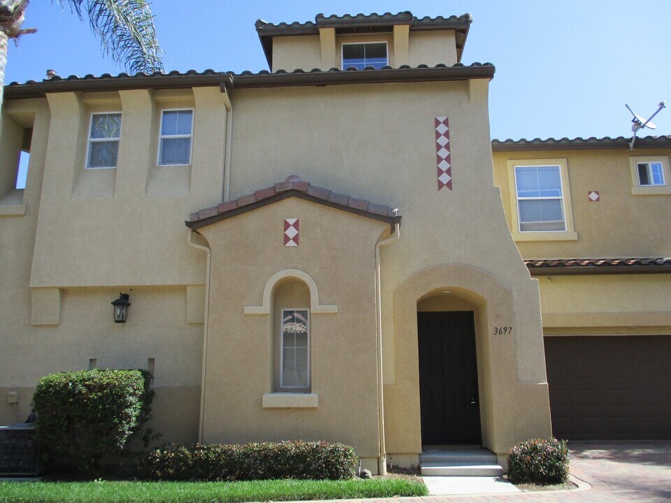 3697 Jetty Point in Carlsbad, CA - Building Photo