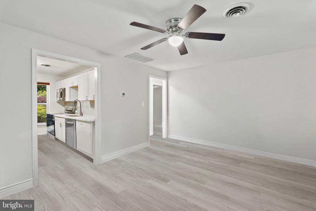 107 Ellerbe Dr in Indian Head, MD - Building Photo