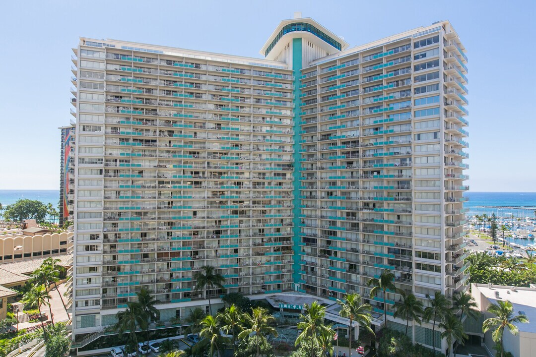 1777 Ala Moana Blvd, Unit 705 in Honolulu, HI - Building Photo