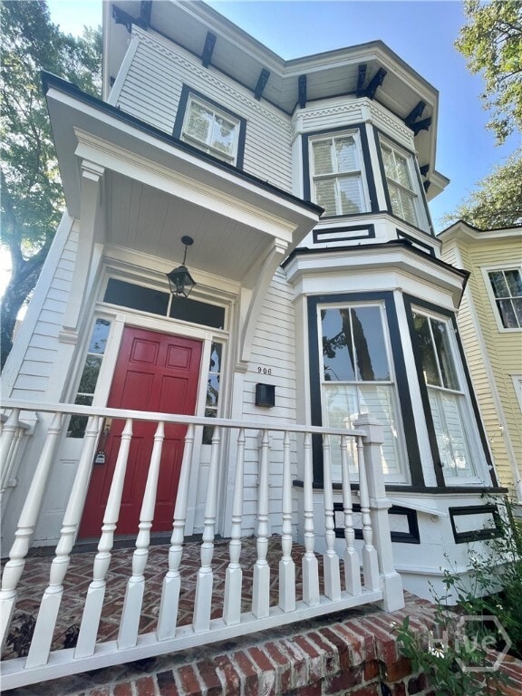 property at 906 Barnard St