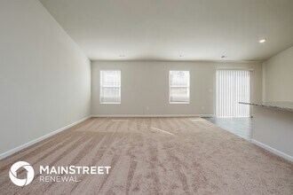 205 Indian Summer St in Zebulon, NC - Foto de edificio - Building Photo