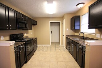 2622 Hartford Ln in Lancaster, TX - Building Photo - Building Photo