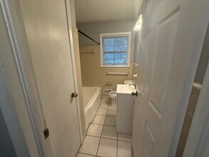 2381 Elldale Ave in Decatur, GA - Building Photo - Building Photo