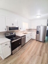 1573 Peaceburg Ln in Weaver, AL - Building Photo - Building Photo