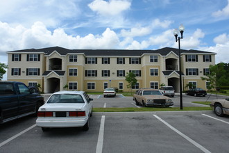 Grande Court North Port in North Port, FL - Foto de edificio - Building Photo