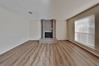 16923 Poplar Hill St in Houston, TX - Building Photo - Building Photo