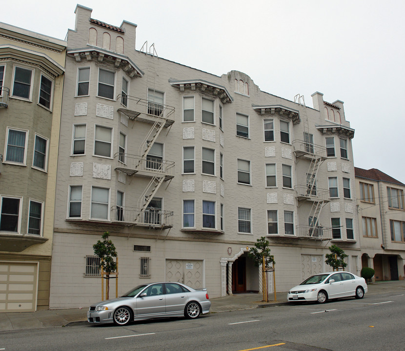 2715 Cabrillo St in San Francisco, CA - Building Photo