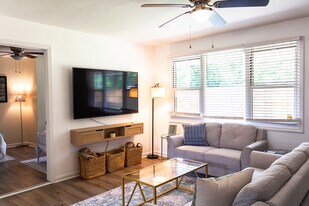 2 Pratt St in Charleston, SC - Building Photo