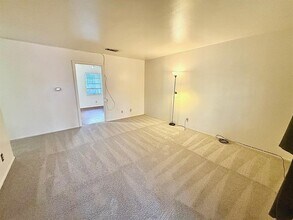 2411 S 5th St in Austin, TX - Building Photo - Building Photo