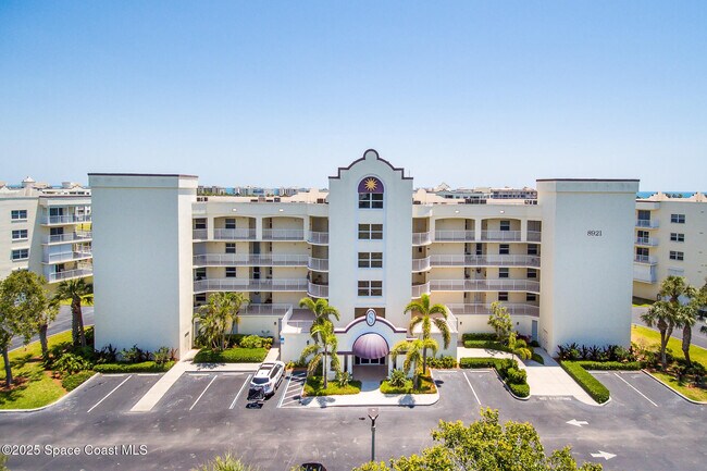 8921 Lake Dr in Cape Canaveral, FL - Building Photo - Building Photo