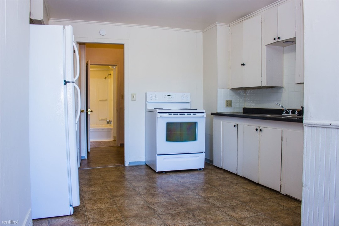 401 N 5th Ave-Unit -Apt 2 in Yakima, WA - Building Photo