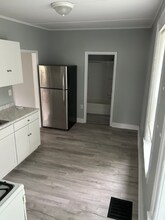 331 W 5th St in Oswego, NY - Building Photo - Building Photo
