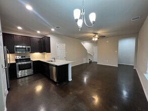1132 Renee Way in Seguin, TX - Building Photo - Building Photo