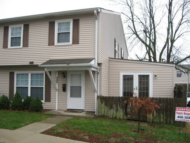 property at 4843 Oakwood Trail