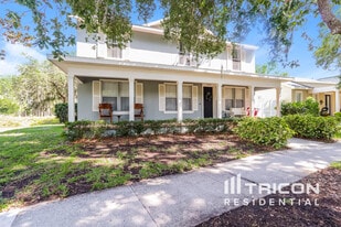 10314 Fenceline Rd in New Port Richey, FL - Building Photo