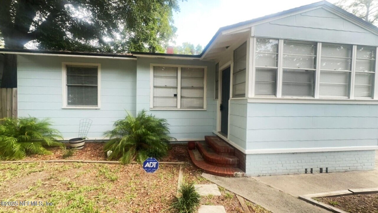 3313 Myra St in Jacksonville, FL - Building Photo