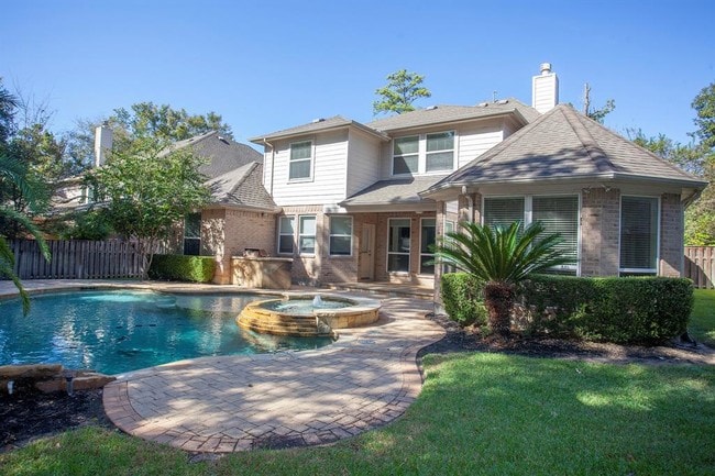 property at 62 S Longsford Cir