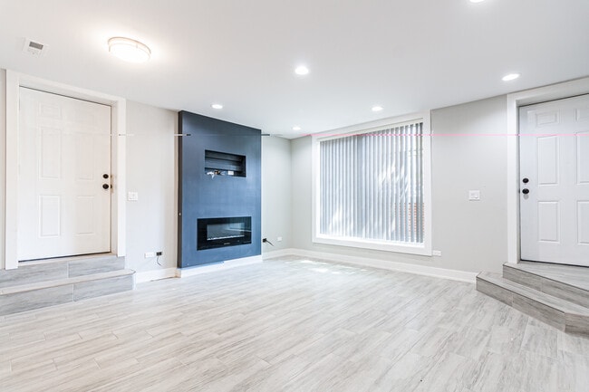 1458 W Chestnut St in Chicago, IL - Building Photo - Building Photo