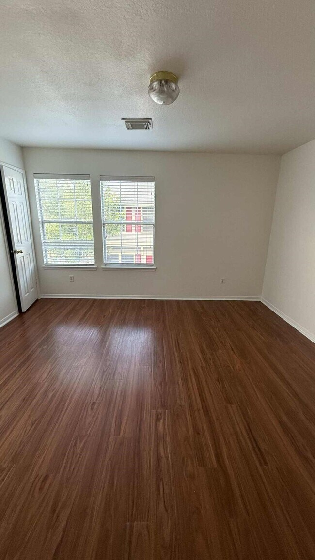 1677 Nichole Woods Dr in Houston, TX - Building Photo - Building Photo
