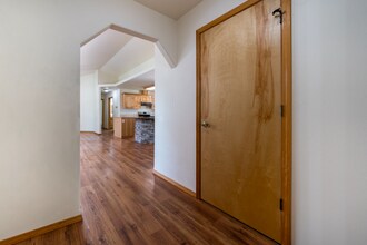 108 Timberlake Dr in Lakeside, MT - Building Photo - Building Photo