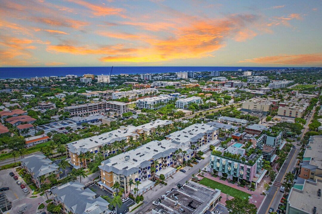 255 NE 3rd Ave in Delray Beach, FL - Building Photo