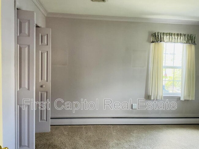 property at 286 N Walnut St