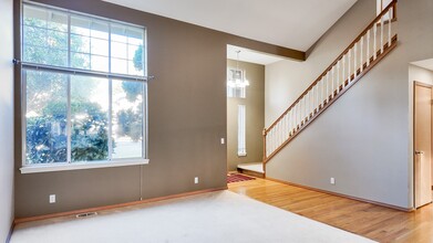 11913 SE 203rd St in Kent, WA - Building Photo - Building Photo