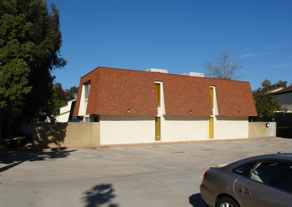 7178-7198 Melody Ln in La Mesa, CA - Building Photo