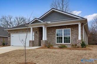 174 River Pointe Dr in New Market, AL - Building Photo - Building Photo