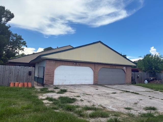 property at 7102 Fondren Rd