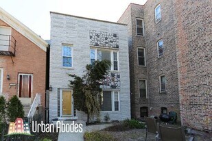 1407 N Wicker Park Ave, Unit 2 in Chicago, IL - Building Photo