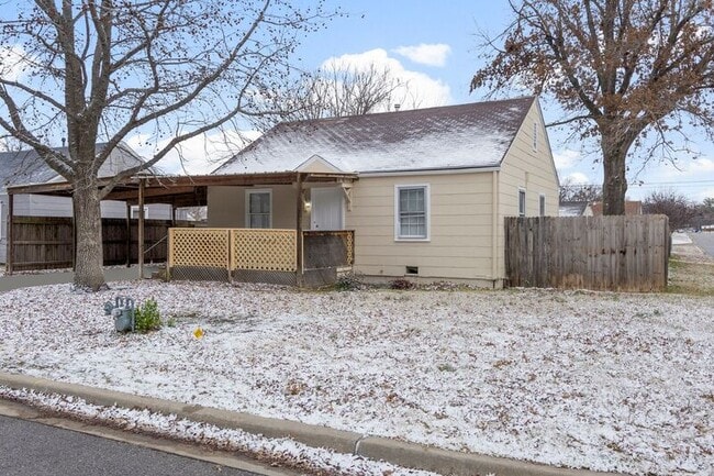 247 S 70th E Ave in Tulsa, OK - Building Photo - Building Photo