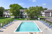 Garden Pointe Apartments in Indianapolis, IN - Foto de edificio - Building Photo