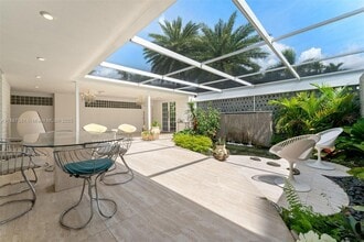 1250 NE 87th St in Miami Shores, FL - Building Photo - Building Photo