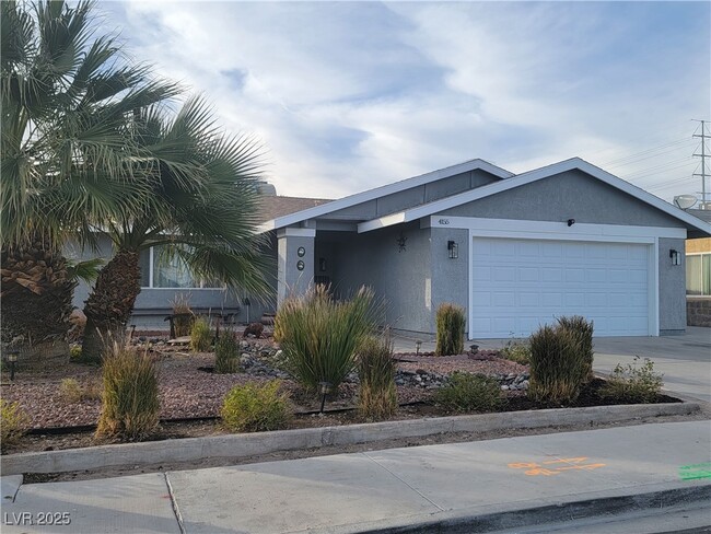 4155 Oakview St in Las Vegas, NV - Foto de edificio - Building Photo