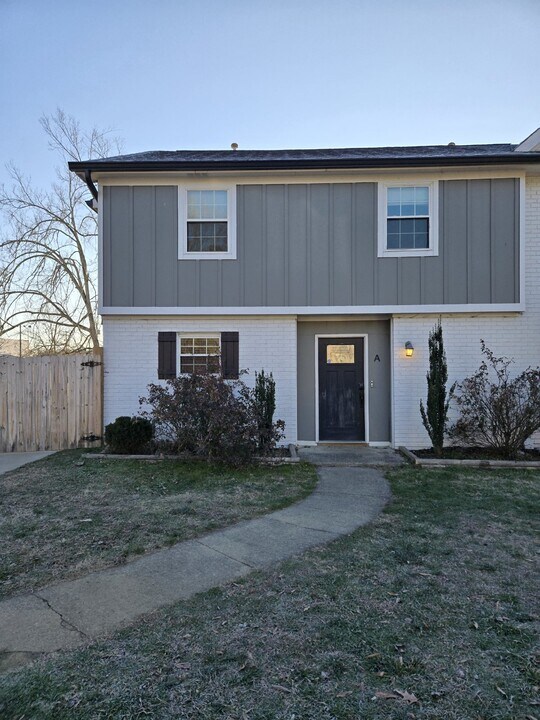 1430 Stratton Pl Dr in Chattanooga, TN - Building Photo