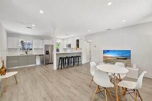 843 SW 20th St in Fort Lauderdale, FL - Building Photo