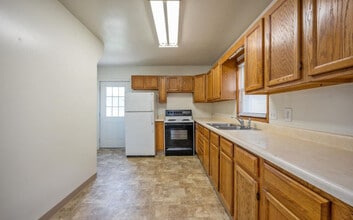 914 Maish Ave in Des Moines, IA - Building Photo - Building Photo