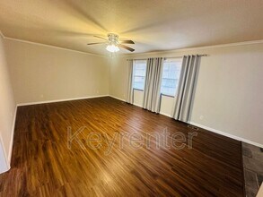 516 Post Oak Ln in Knoxville, TN - Foto de edificio - Building Photo