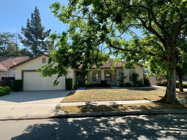 property at 6078 N Hazel Ave