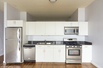 1720 S Michigan Ave, Unit 1103 in Chicago, IL - Building Photo - Building Photo