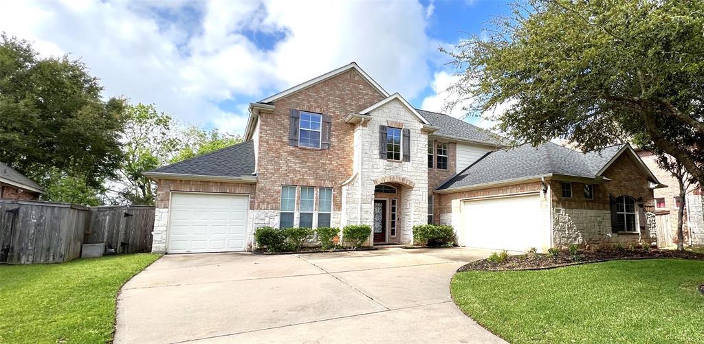 5307 Riverstone Crossing Dr in Sugar Land, TX - Building Photo