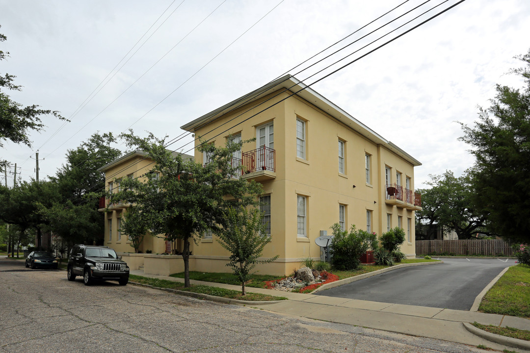 258 N Claiborne St in Mobile, AL - Building Photo