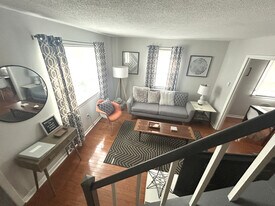 33 E 9th St in Frederick, MD - Building Photo