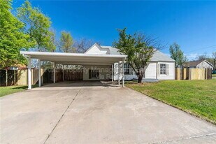 3633 N Youngs Blvd in Oklahoma City, OK - Building Photo