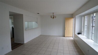 24 E Mountain Creek Dr in Grand Prairie, TX - Building Photo - Building Photo