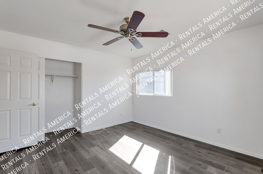 8476 E Hodgman Pl in Tucson, AZ - Foto de edificio