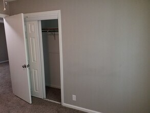 13205 Craig Ave in Grandview, MO - Building Photo - Building Photo