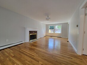 17 Piermont St in Watertown, MA - Foto de edificio - Building Photo