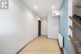 531 Runnymede Rd in Toronto, ON - Building Photo - Building Photo